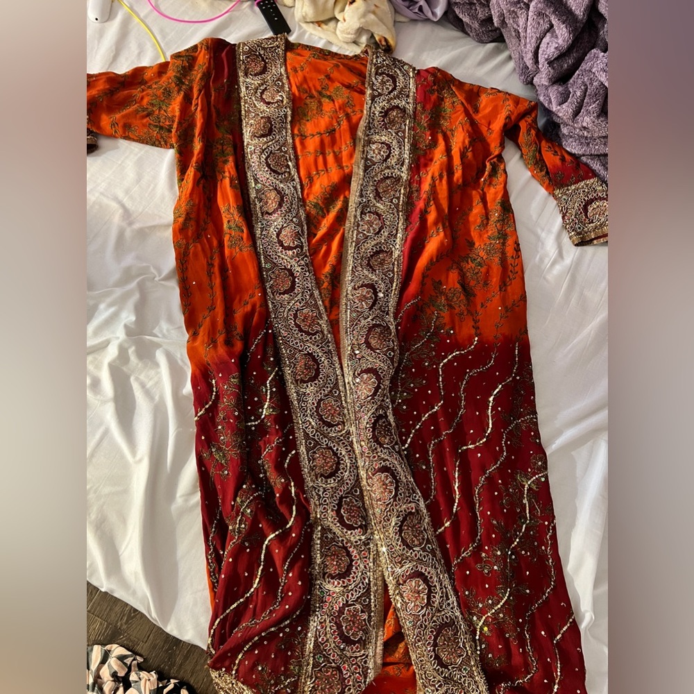 Long embroidery robe